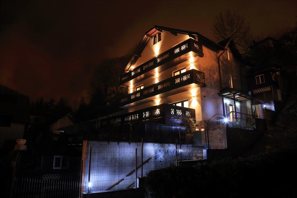 Hotel La Monitori Sinaia Zimmer foto